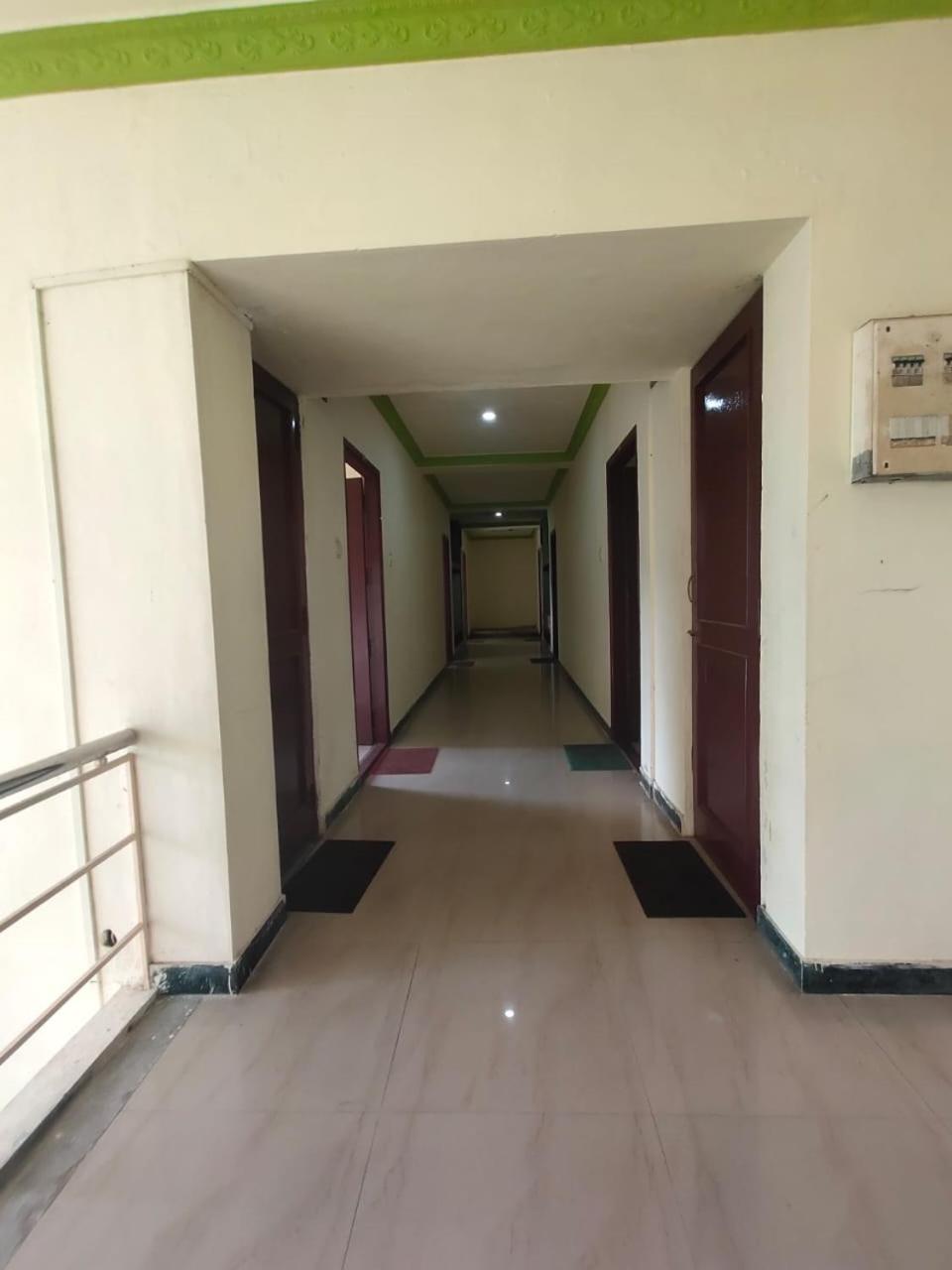 Hotel Ruchi Yercaud Exteriör bild